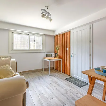 Violette - Piscine Privee Nyaraló *