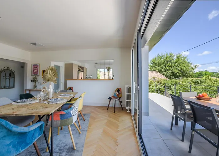 Violette - Piscine Privee *