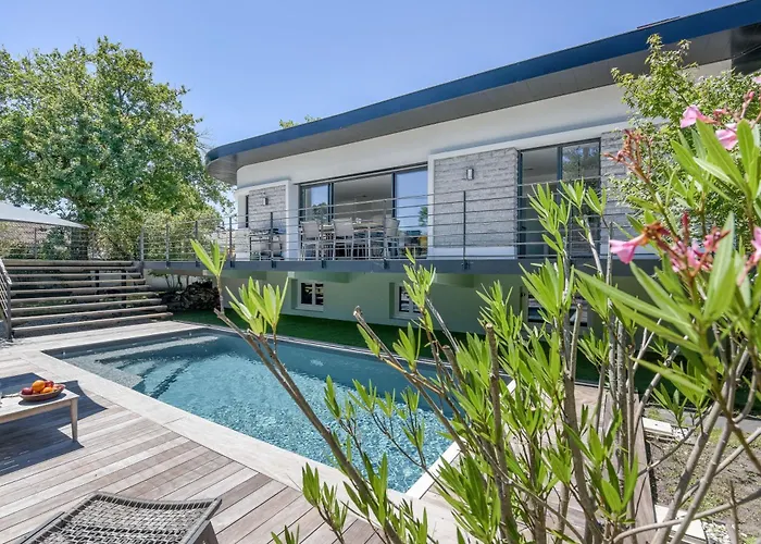 Violette - Piscine Privee Feriehus